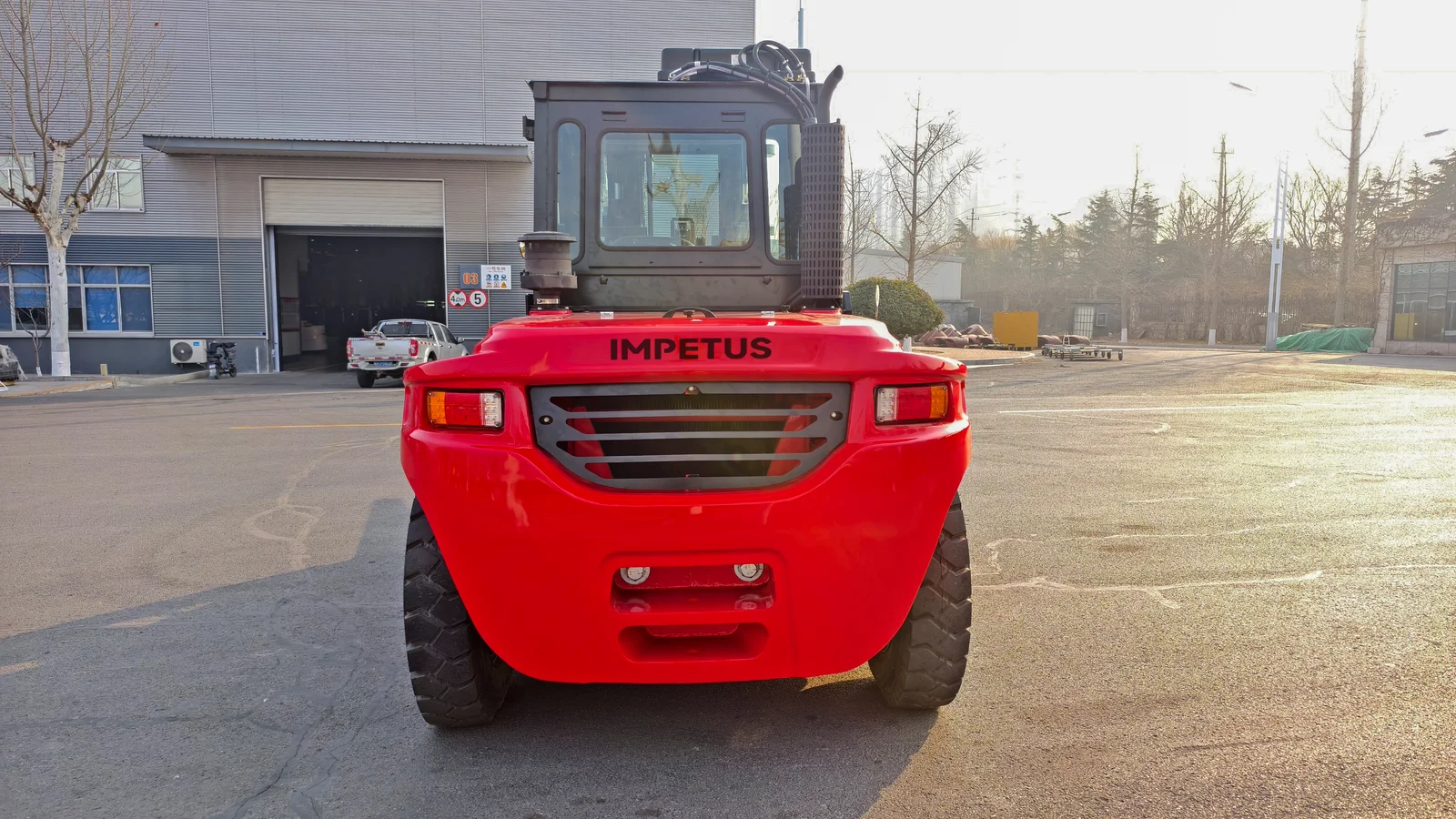 10 Ton Diesel Forklift — Impetus FD100 detail view 3
