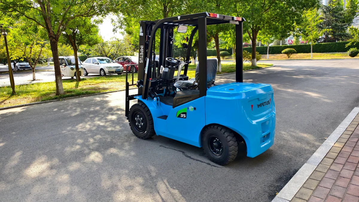 3.5 Ton Electric Forklift — Impetus FB35 detail view 4
