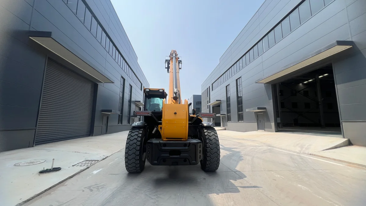 6 Ton 18m Telehandler — Impetus T6018 6000 kg Diesel forklift