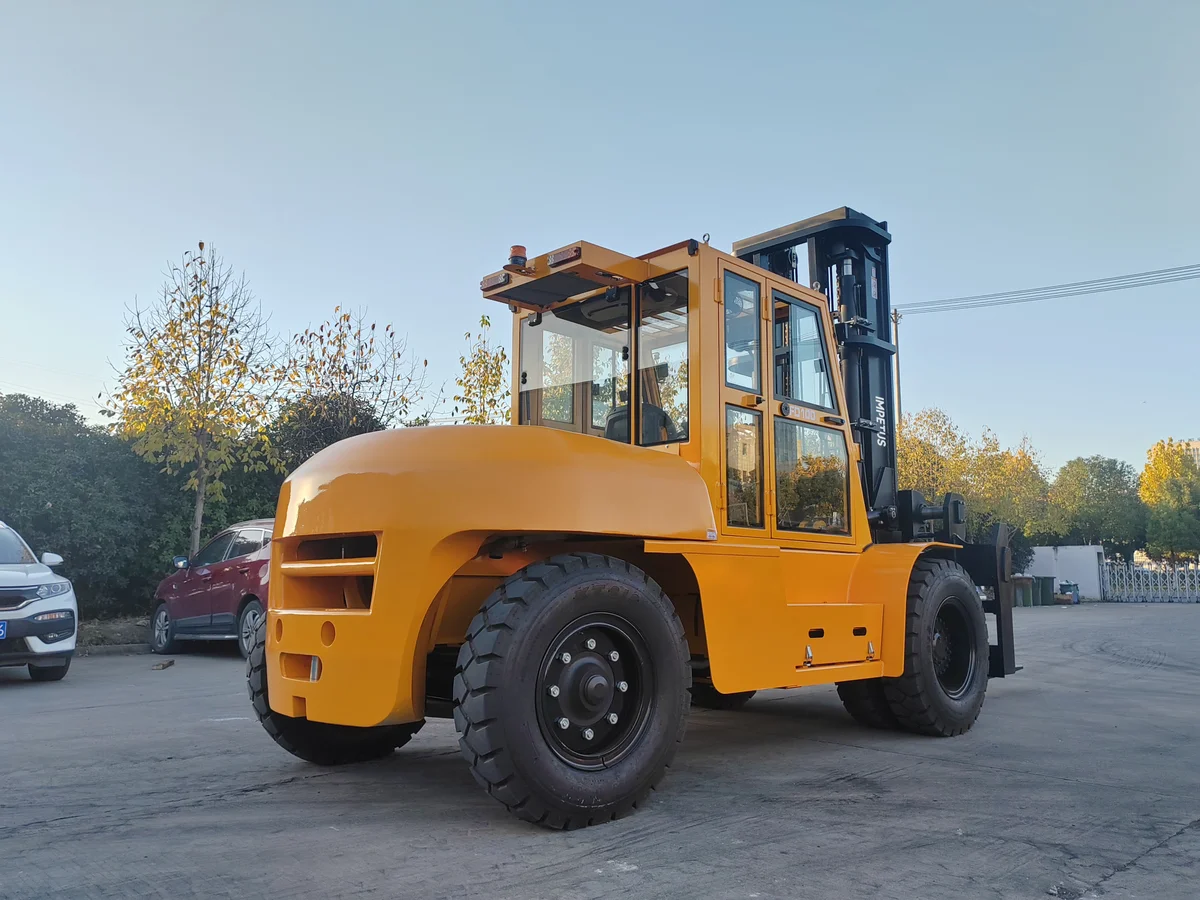 10 Ton Diesel Forklift — Impetus FD100 detail view 4