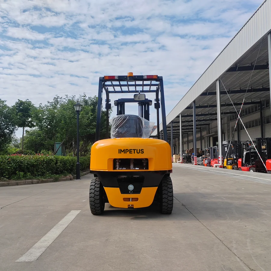 2.5 Ton Diesel Forklift — Impetus FD25 detail view 4