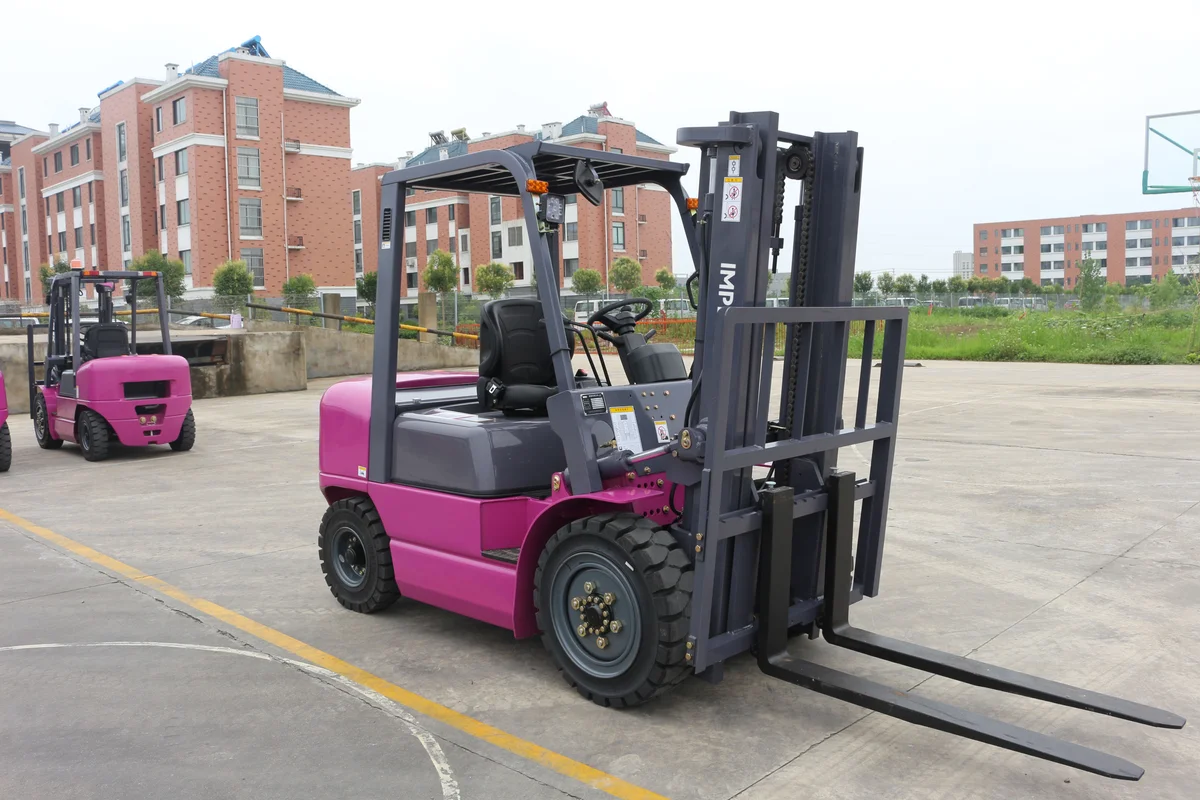 3.8 Ton Diesel Forklift — Impetus FD38 detail view 3