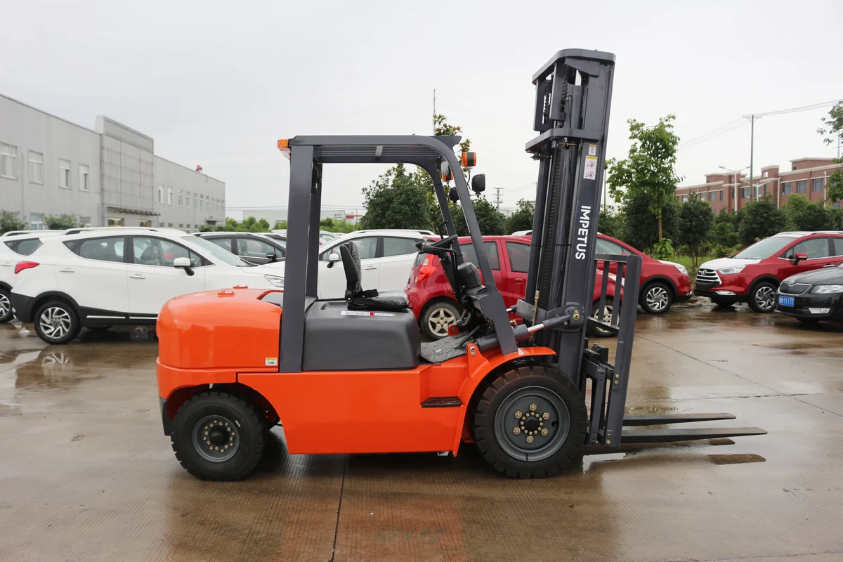 4 Ton Diesel Forklift — Impetus FD40 detail view 3