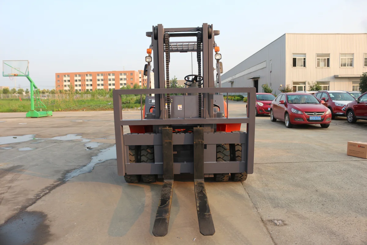 6 Ton Diesel Forklift — Impetus FD60 detail view 3