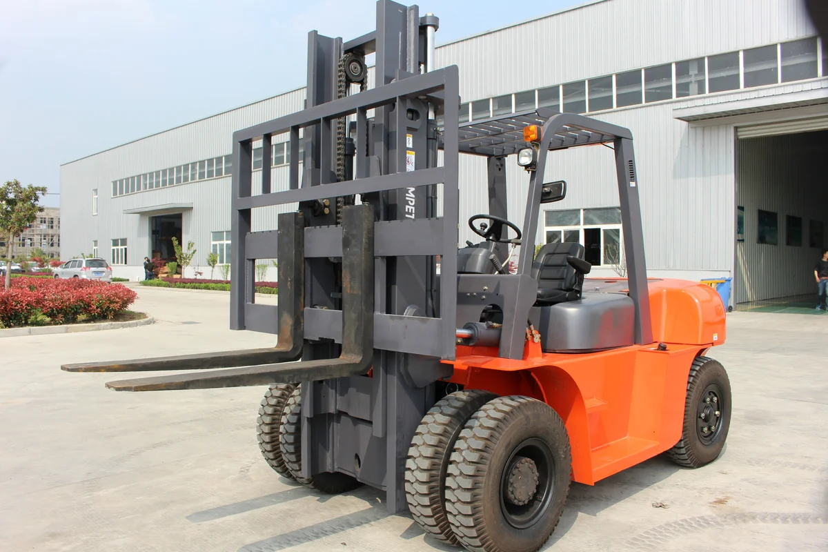 7 Ton Diesel Forklift — Impetus FD70 7000 kg Diesel forklift