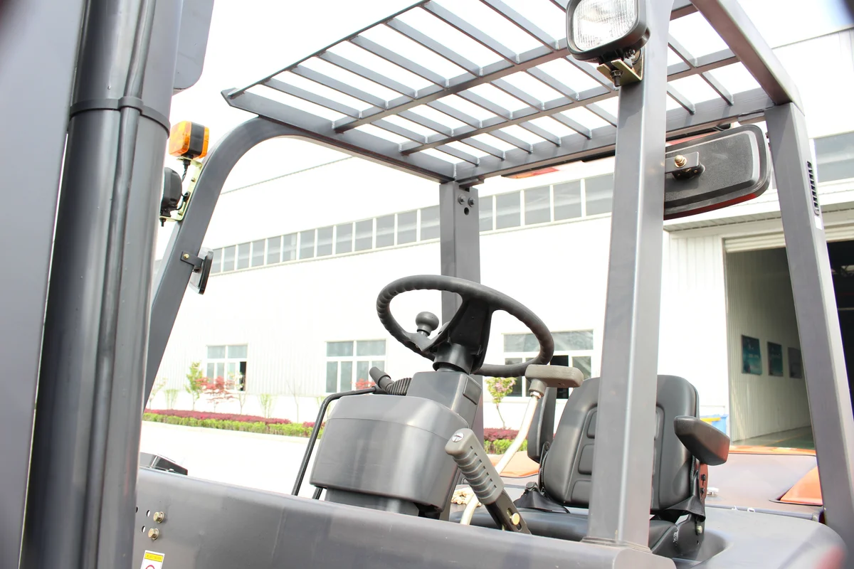 7 Ton Diesel Forklift — Impetus FD70 detail view 9