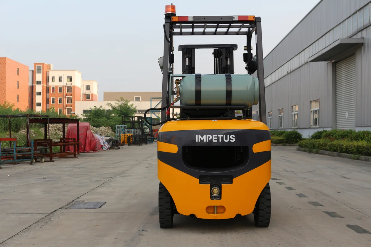 1.8 Ton LPG Forklift — Impetus FG18 detail view 2