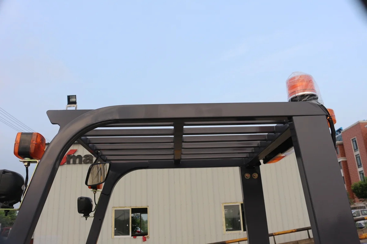 4 Ton LPG Forklift — Impetus FG40 detail view 4