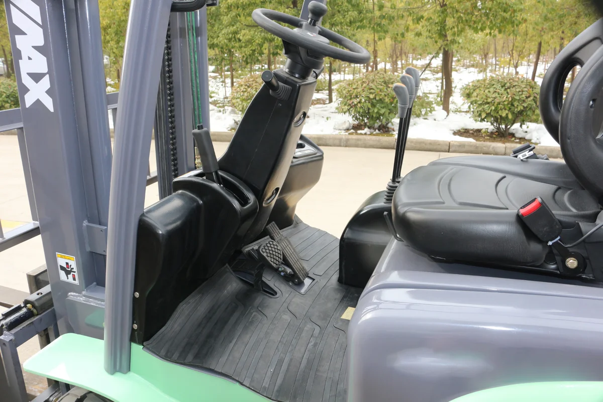 1.5 Ton Electric Forklift — Impetus FB15 1500 kg Lithium forklift
