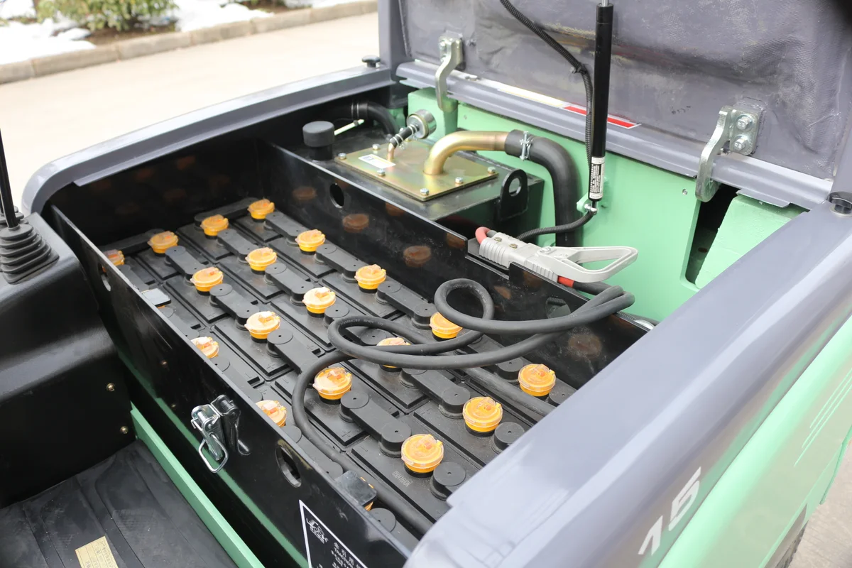 1.5 Ton Electric Forklift — Impetus FB15 detail view 2
