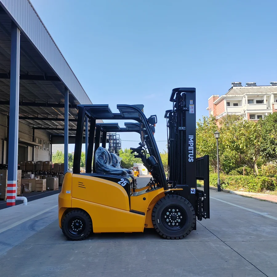 2.5 Ton Electric Forklift — Impetus FB25 detail view 2