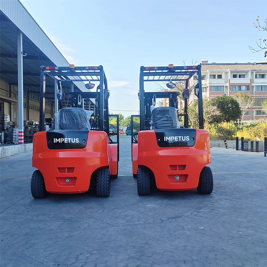 4 Ton Electric Forklift — Impetus FB40 detail view 6