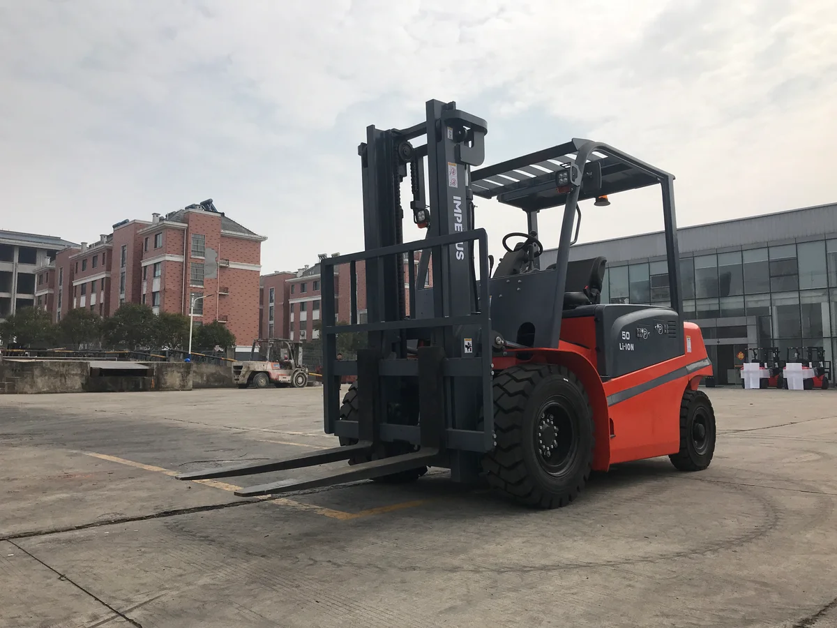 5 Ton Electric Forklift — Impetus FB50 detail view 3
