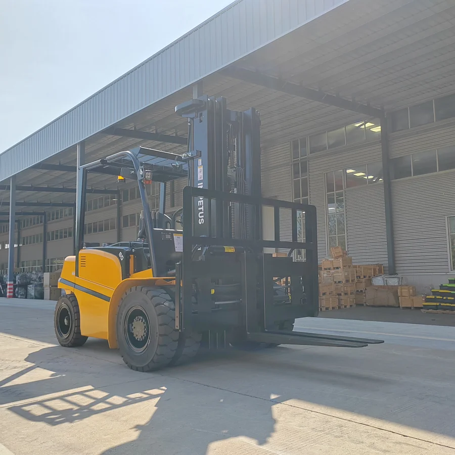 6 Ton Electric Forklift — Impetus FB60 detail view 2