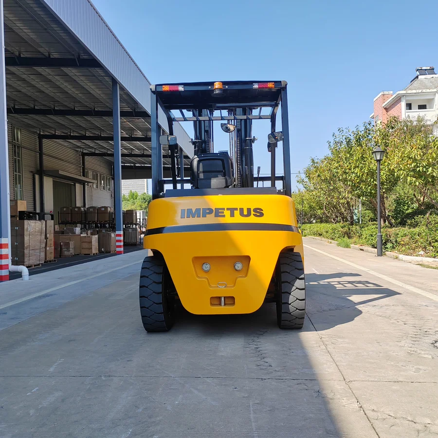 6 Ton Electric Forklift — Impetus FB60 detail view 4