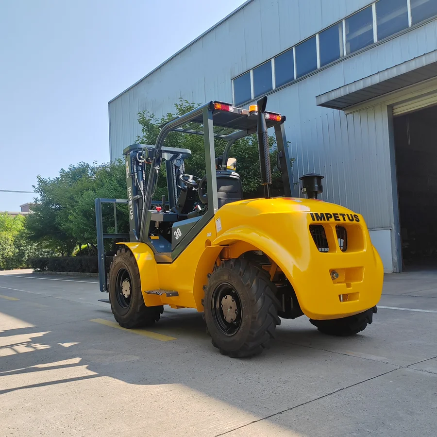 3 Ton Off-Road Forklift (2WD/4WD) — Impetus RT30 detail view 3