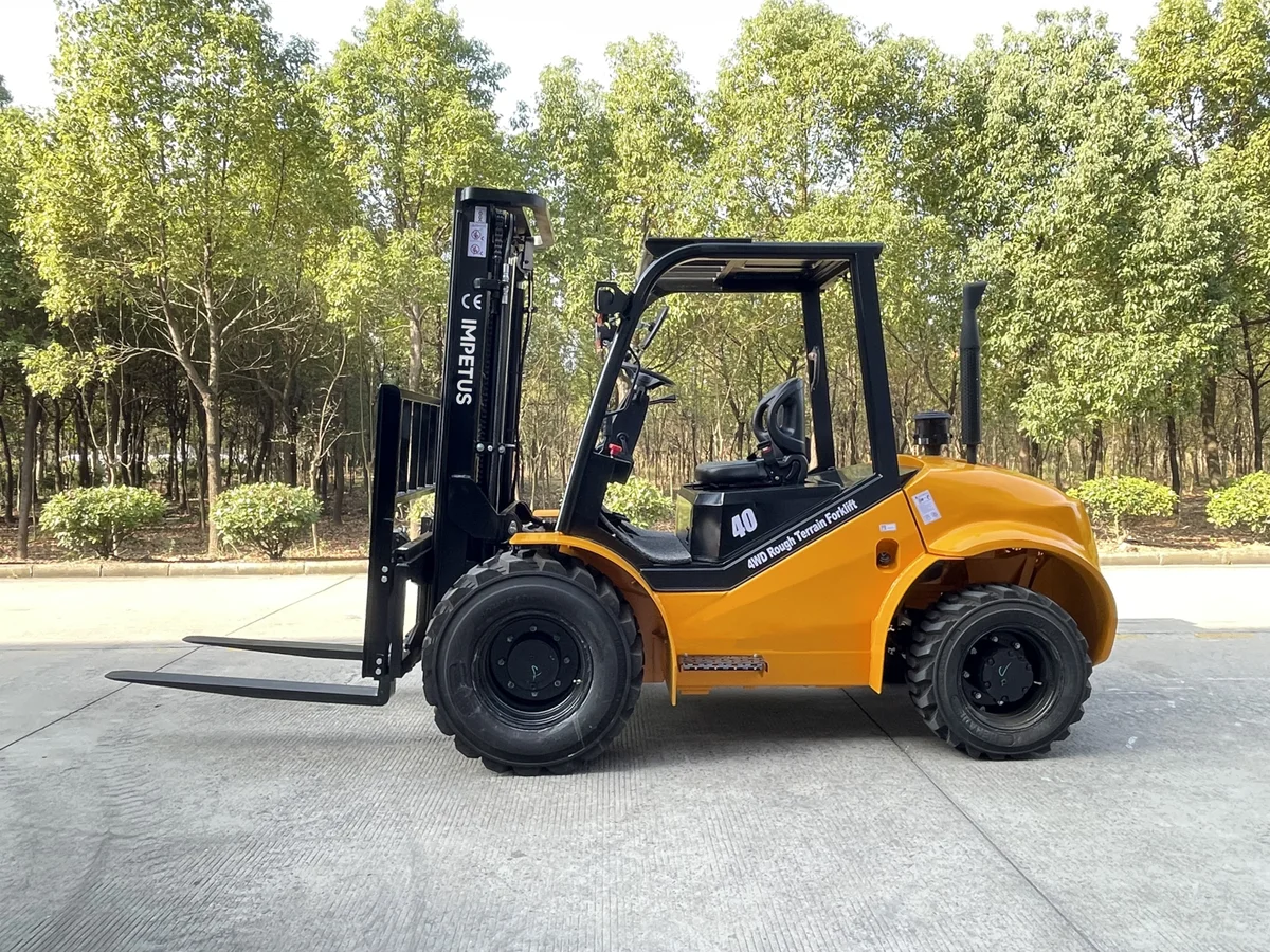 4 Ton Off-Road Forklift (2WD/4WD) — Impetus RT40 detail view 3