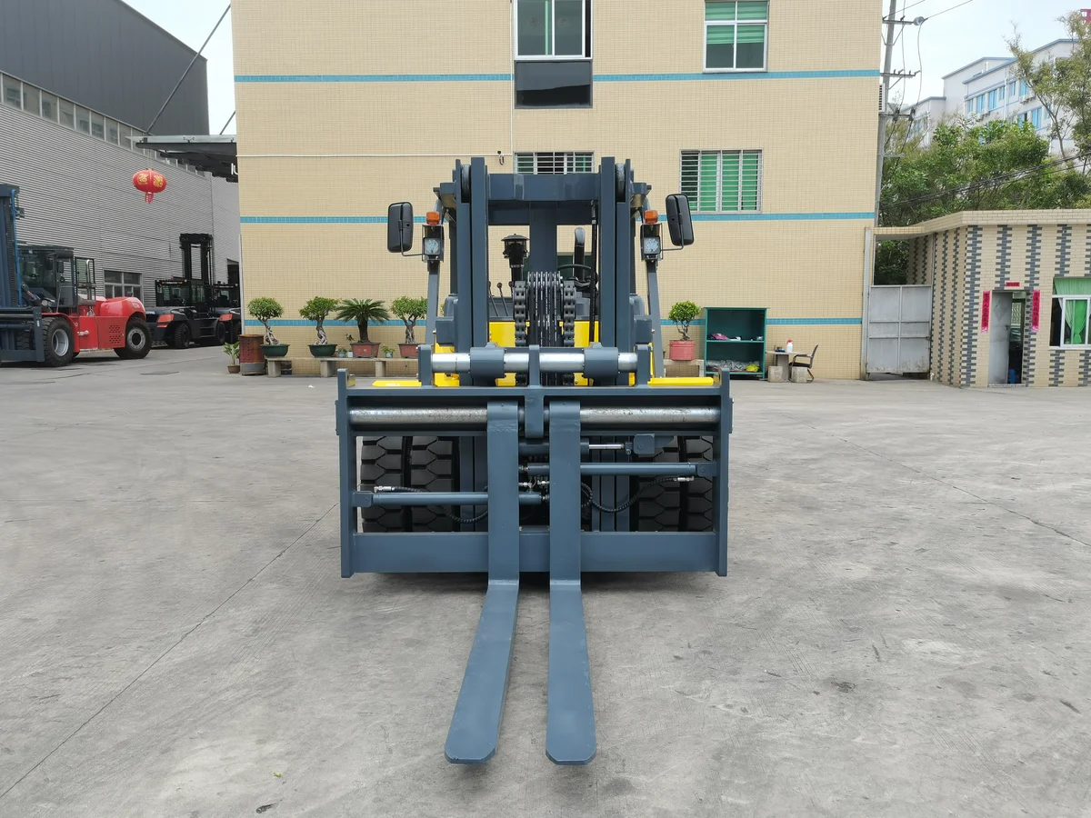 12 Ton Heavy Forklift (Container) — Impetus FD120 detail view 3