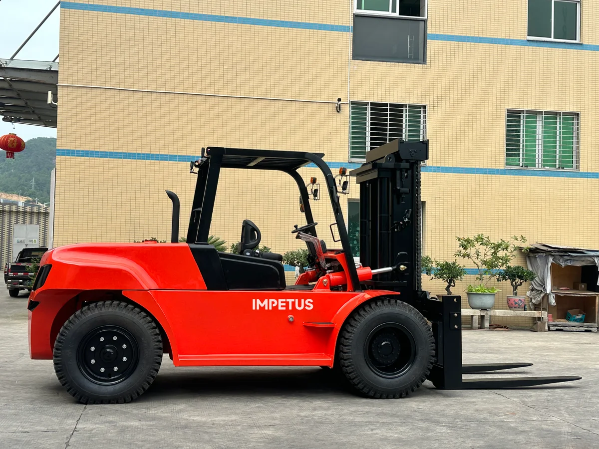 12 Ton Heavy Forklift — Impetus FD120 detail view 3